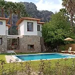 Merry - 3br Ensuite - 50m To River *