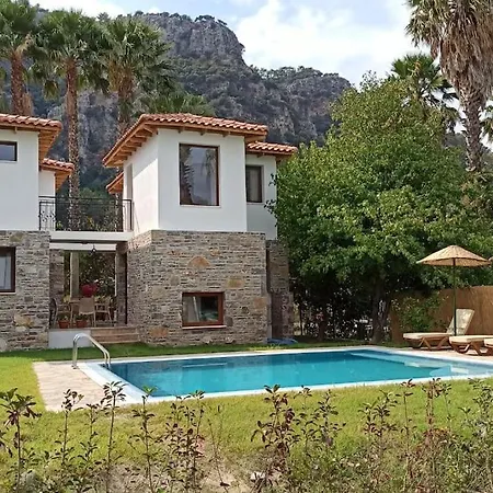 Merry - 3br Private Pool&garden - 50m To River *