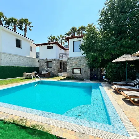 Merry - Dalyan Stonehouse With Palmtrees, 50m To River * Ortaca (Mugla)