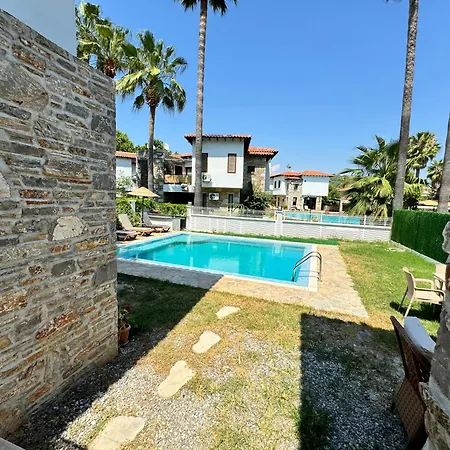 Merry - Dalyan Stonehouse With Palmtrees, 50m To River * Ortaca (Mugla)