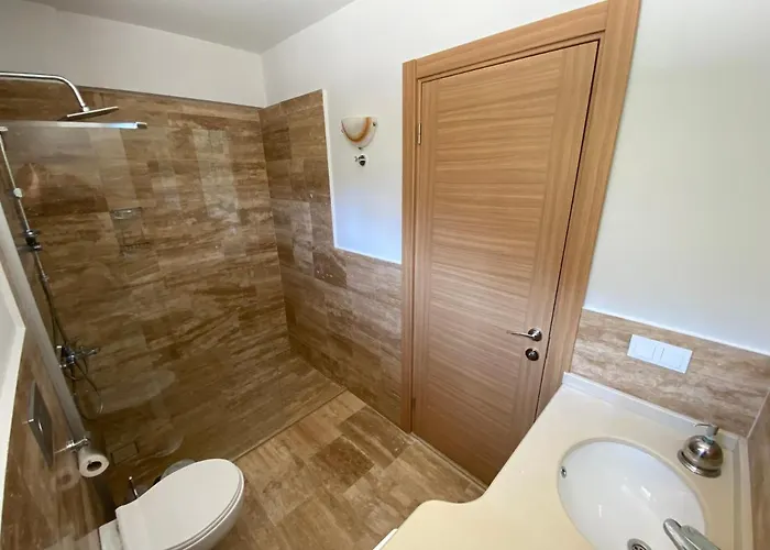 Merry - 3br Ensuite - 50m To River 别墅 *
